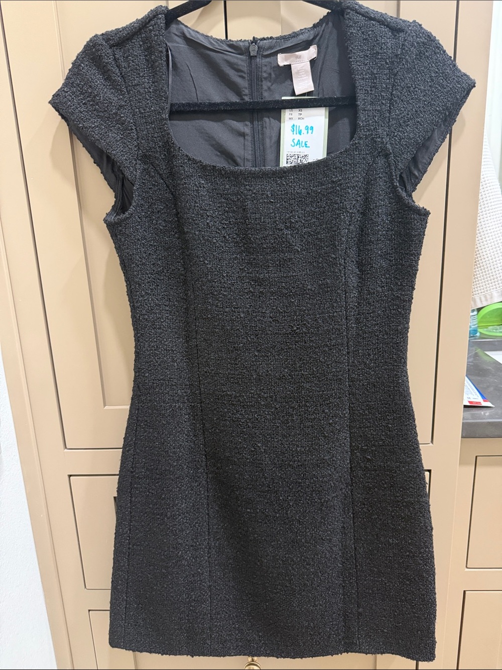 H&M Black Tweed Textured Cap-Sleeve Mini Dress